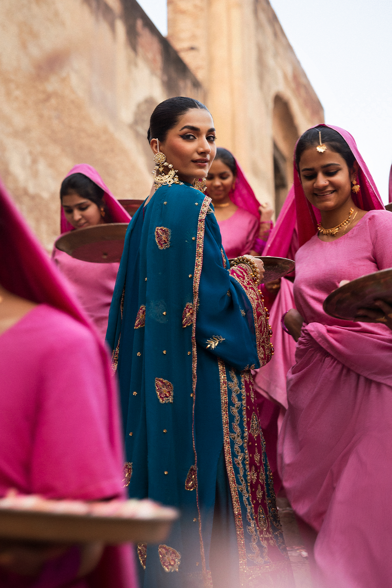 VELANIS | Emaan Adeel