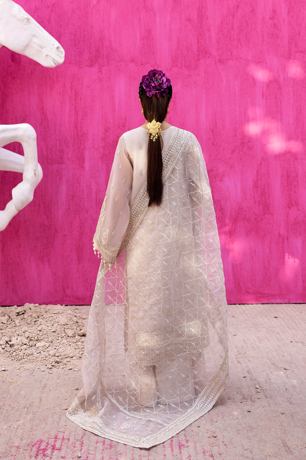 LUMESSE | Emaan Adeel